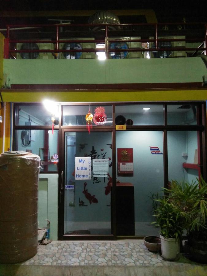 My Little Home Hostel Bangkok Exterior foto